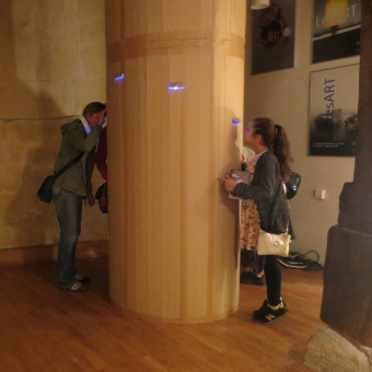 Leuchtturm2-2014-Pappe,Draht,Licht-IrisFlexer